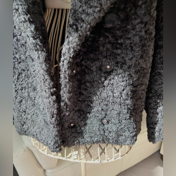 COS Oversized Faux Shearling Jacket - Picture 4 of 14